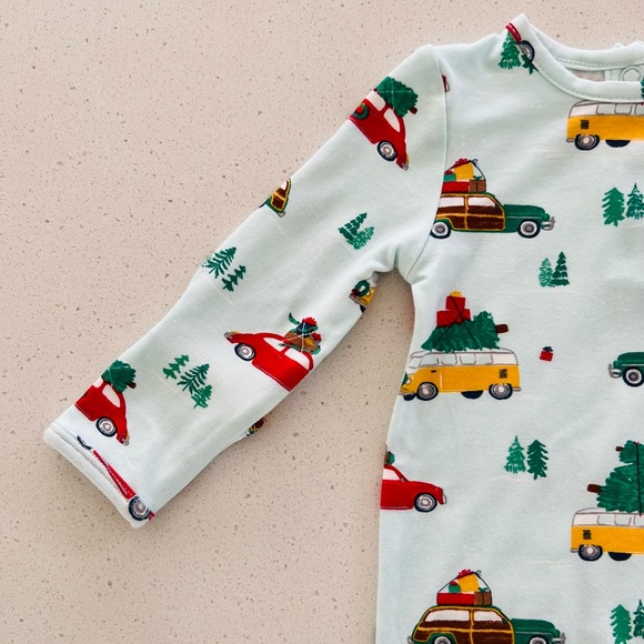 Angel Dear Christmas Trees on Cars Bamboo Gown Size 0-3 Months NWT - Picture 3 of 11